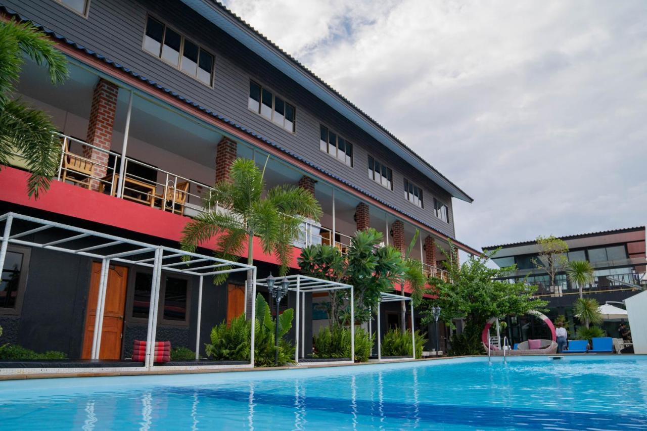 P.U. Inn Resort Ayutthaya Exteriér fotografie